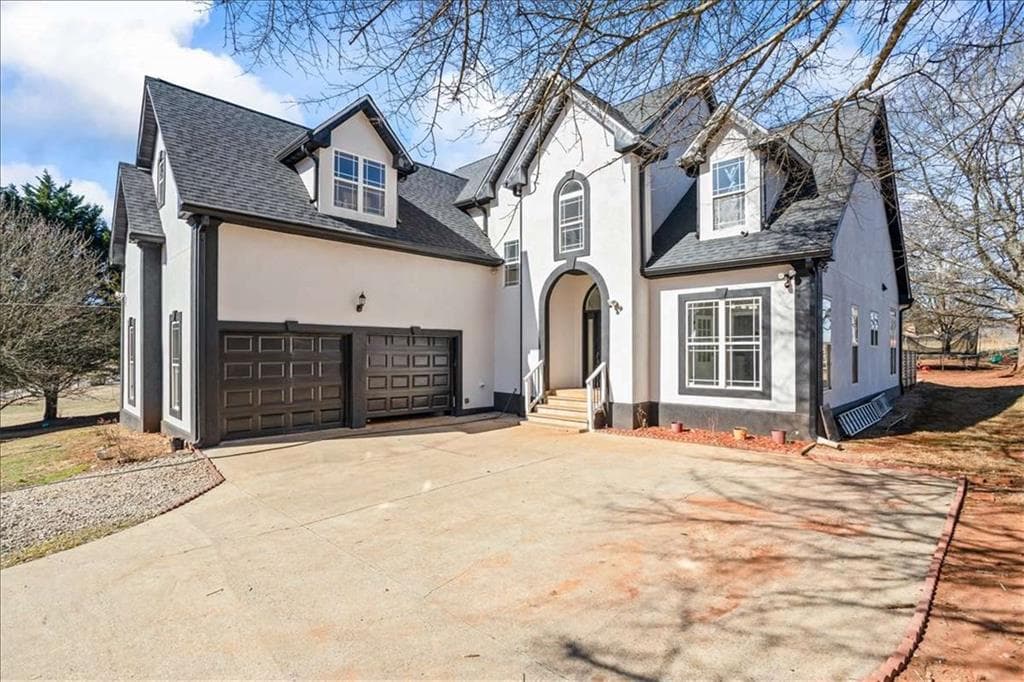 5 bedroom, 4 bathroom, 3,345 sq ft single family residence for sale at 3955 Pucketts Road, Snellville, GA 30039 — photo 2