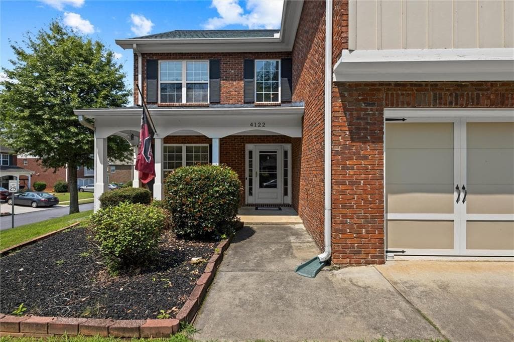 4 bedroom, 3 bathroom, 2,648 sq ft single family residence for sale at 4122 Pond Edge Road, Snellville, GA 30039 — photo 7
