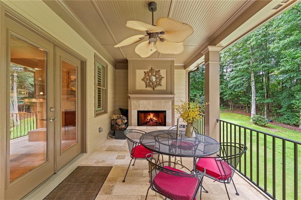 5 bedroom, 6 bathroom, 5,134 sq ft single family residence under contract at 211 Arbor Green Run, Alpharetta, GA 30004 — photo 2