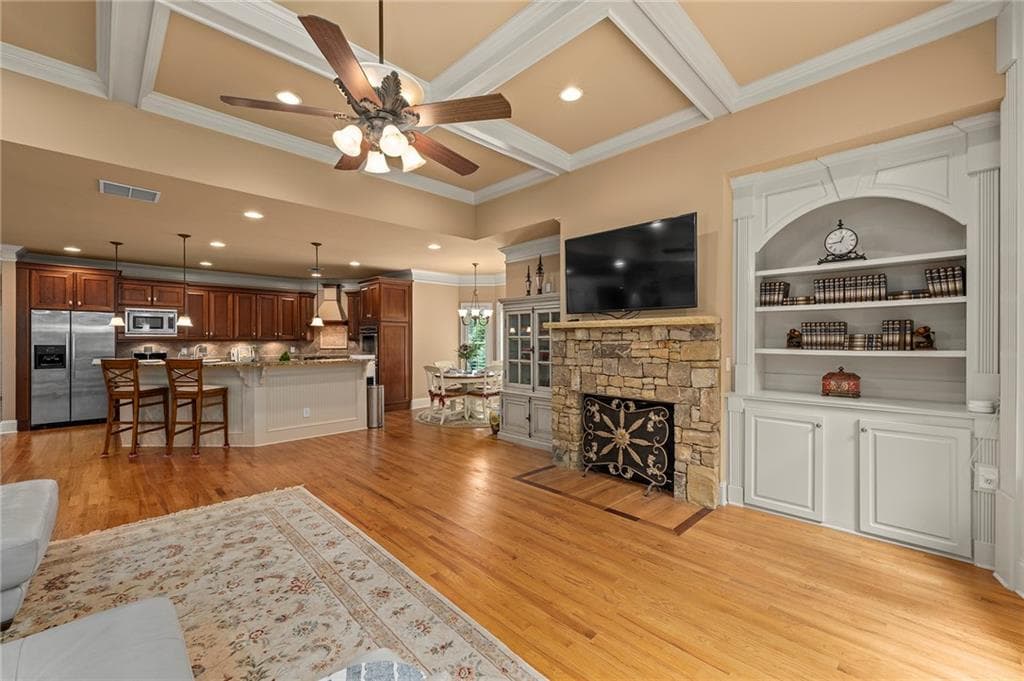 5 bedroom, 6 bathroom, 5,134 sq ft single family residence under contract at 211 Arbor Green Run, Alpharetta, GA 30004 — photo 4