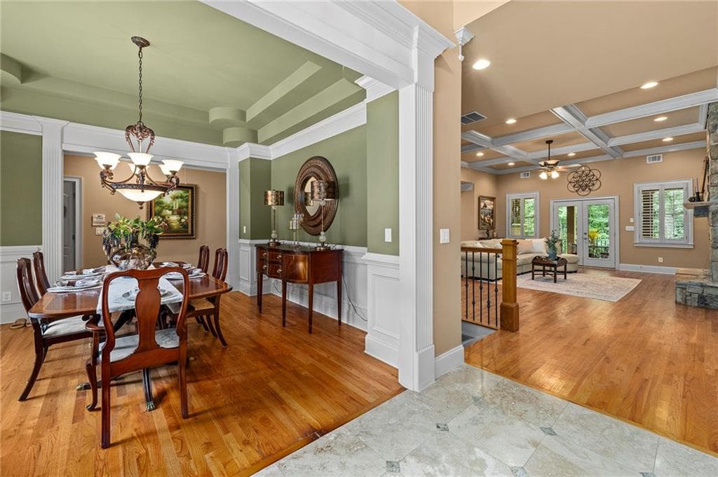 5 bedroom, 6 bathroom, 5,134 sq ft single family residence under contract at 211 Arbor Green Run, Alpharetta, GA 30004 — photo 8