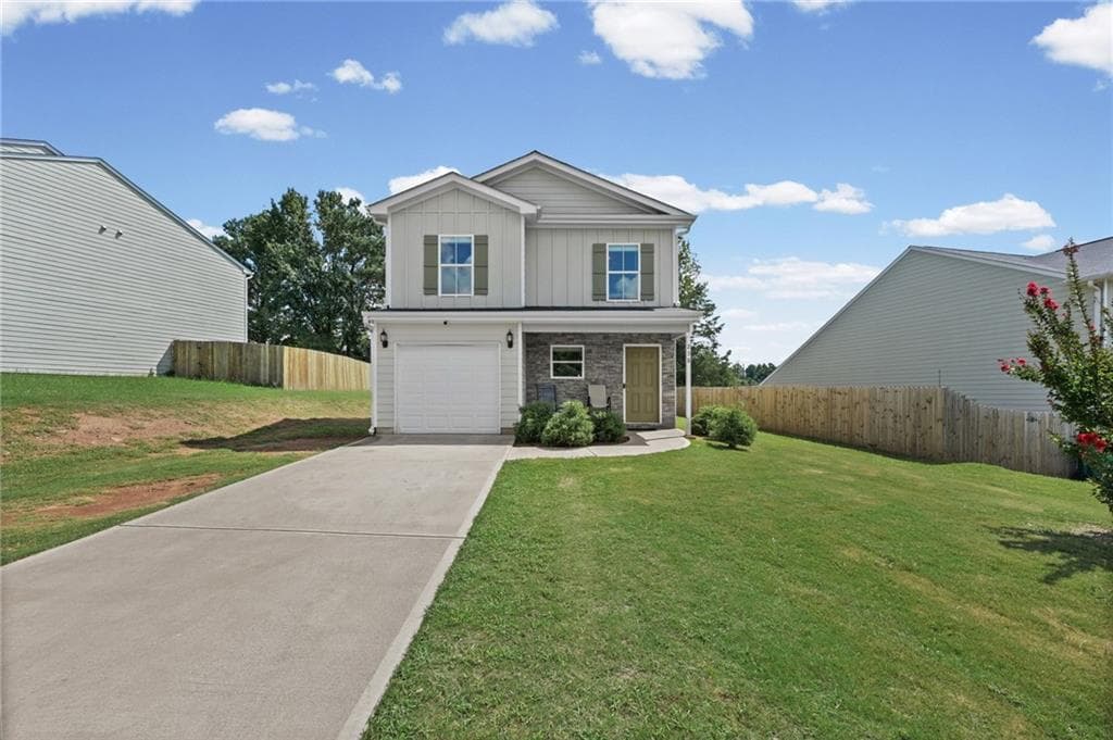 3 bedroom, 3 bathroom, 1,700 sq ft single family residence under contract at 238 Dove Place, Social Circle, GA 30025