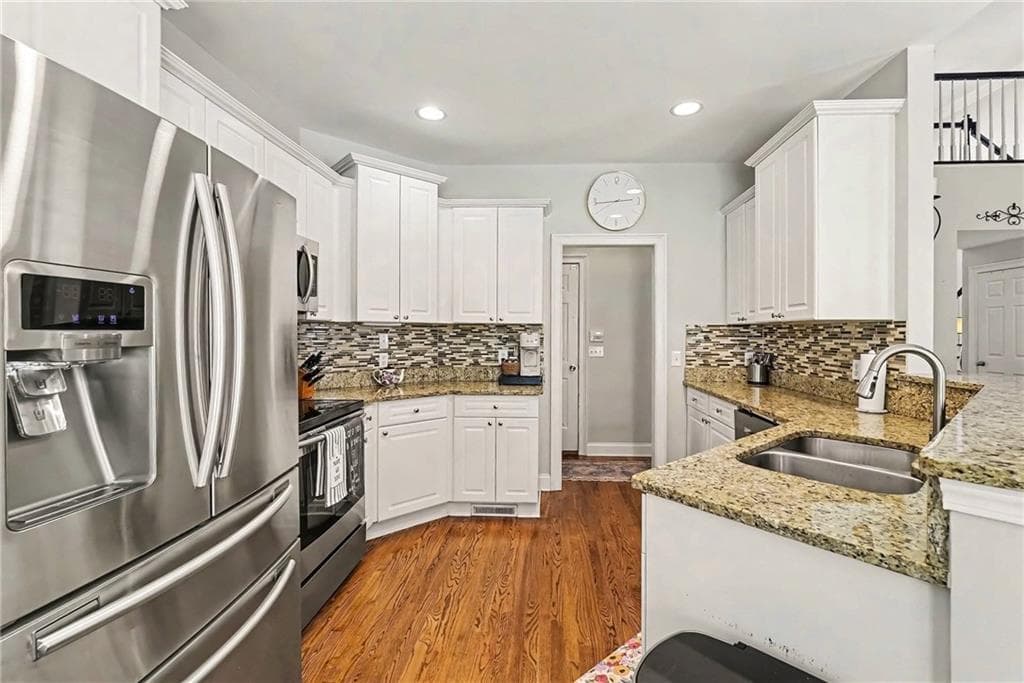5 bedroom, 3 bathroom, 2,282 sq ft single family residence for sale at 3 Willow Trace, Cartersville, GA 30120 — photo 10