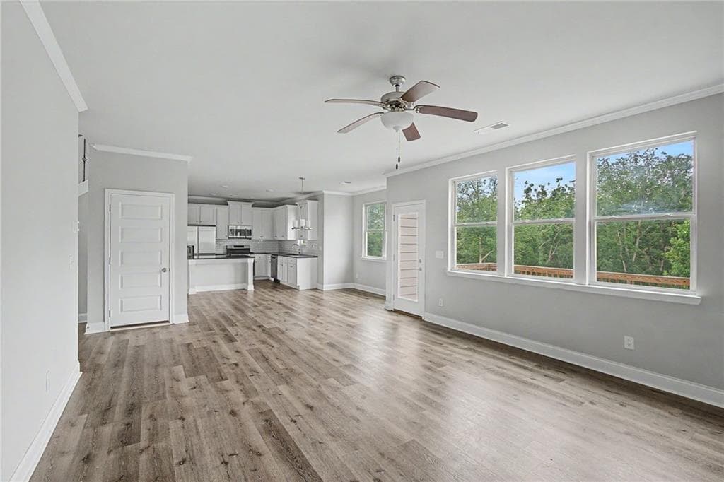 4 bedroom, 3 bathroom, 2,289 sq ft single family residence for sale at 5628 Woodland Greens Road, Douglasville, GA 30135 — photo 5