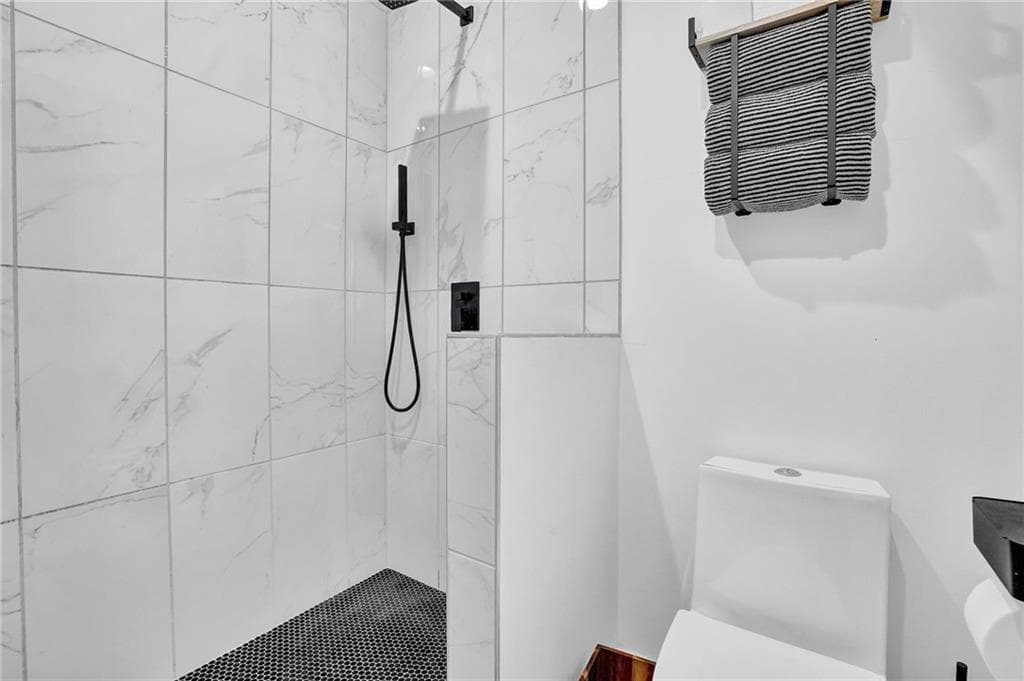 1 bedroom, 1 bathroom, 676 sq ft single family residence for rent at 3120 Godby Road 1108, College Park, GA 30349 for $2,900 a month — photo 10
