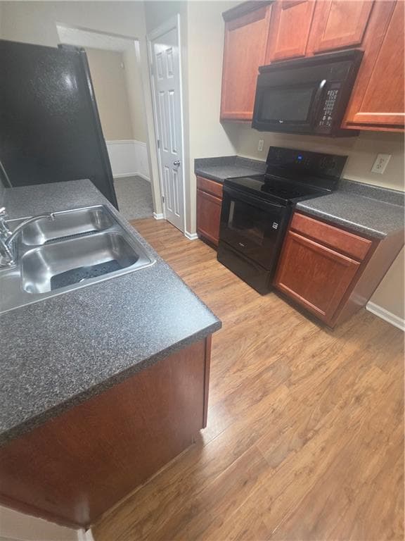 3 bedroom, 3 bathroom, 1,448 sq ft single family residence for sale at 381 Double Creek Drive, Lawrenceville, GA 30045 — photo 6