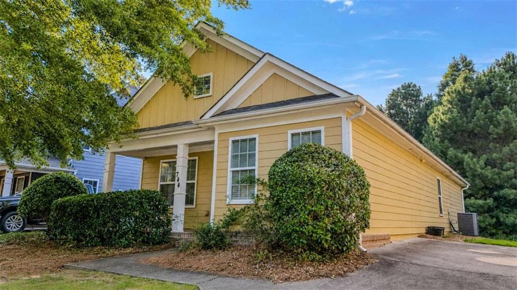 3 bedroom, 2 bathroom, 1,306 sq ft single family residence for rent at 744 W Vincent Drive, Athens, GA 30607 for $1,900 a month — photo 3