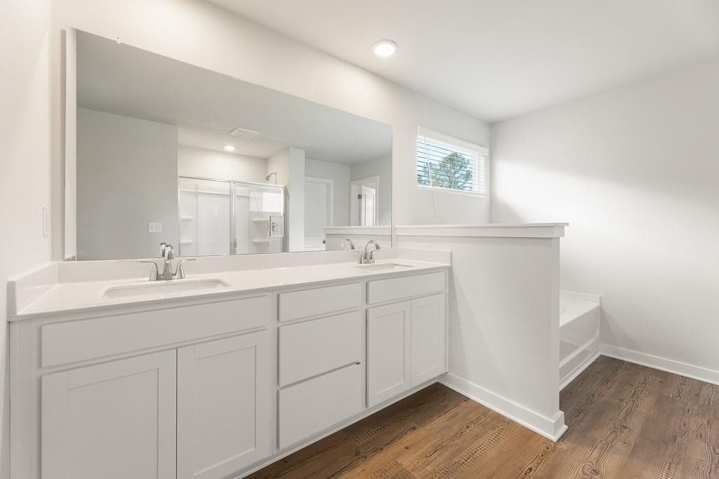 5 bedroom, 4 bathroom, 3,403 sq ft single family residence for sale at 5619 Rosehall Place, South Fulton, GA 30349 — photo 10