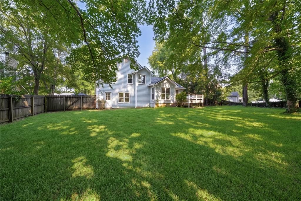 3 bedroom, 3 bathroom, 2,124 sq ft single family residence under contract at 3513 Robin Lane, Acworth, GA 30101 — photo 5