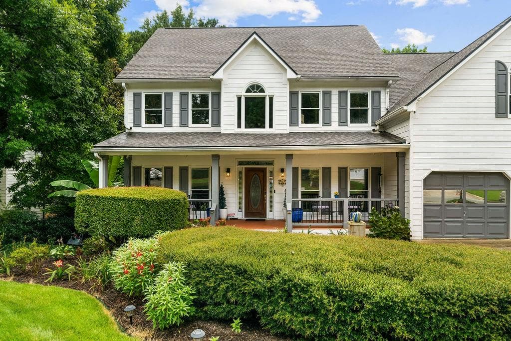 5 bedroom, 4 bathroom, 4,692 sq ft single family residence for sale at 6266 Braidwood Run, Acworth, GA 30101 — photo 3