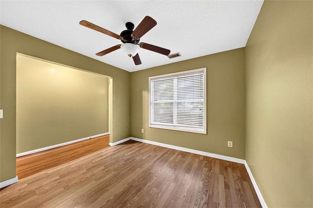 3 bedroom, 2 bathroom, 1,306 sq ft single family residence for sale at 744 W Vincent Drive, Athens, GA 30607 — photo 10