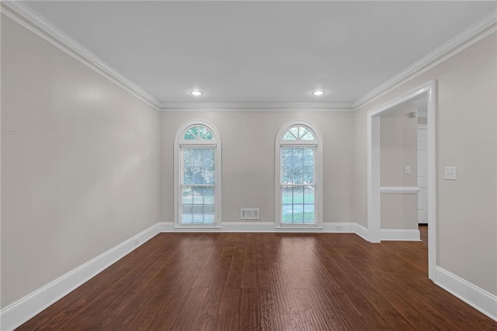 5 bedroom, 3 bathroom, 3,822 sq ft single family residence for sale at 4290 Antelope Lane, Snellville, GA 30039 — photo 9