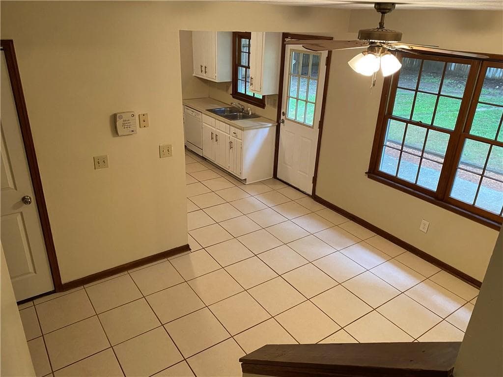 3 bedroom, 2 bathroom, 1,394 sq ft single family residence for rent at 475 Radio Court, Lawrenceville, GA 30046 for $1,790 a month — photo 5