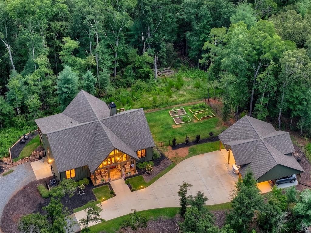 4 bedroom, 3 bathroom, 3,268 sq ft single family residence under contract at 1567 Hap Holt Road, Ellijay, GA 30540 — photo 5