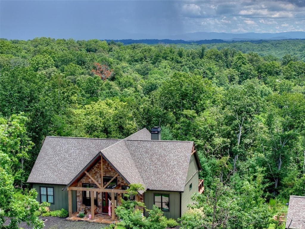 4 bedroom, 3 bathroom, 3,268 sq ft single family residence under contract at 1567 Hap Holt Road, Ellijay, GA 30540 — photo 6