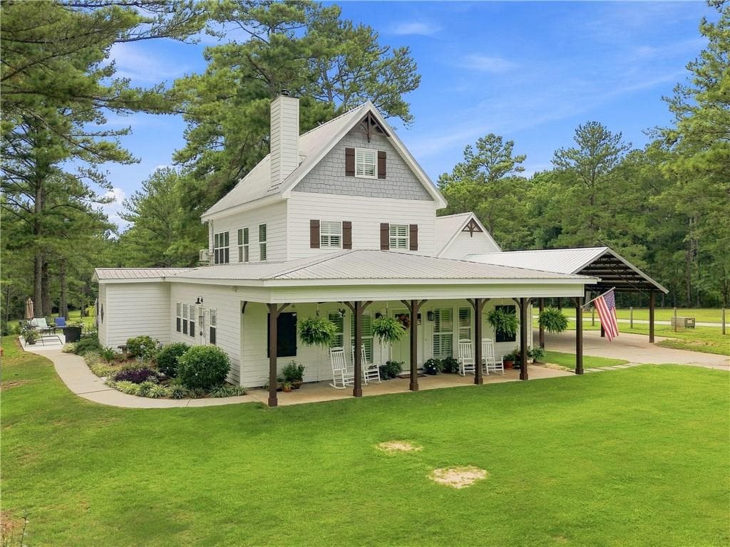 4 bedroom, 2 bathroom, 2,683 sq ft single family residence for sale at 216 Mockingbird Lane, Brooks, GA 30205