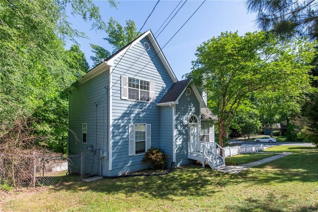 4 bedroom, 3 bathroom, 2,035 sq ft single family residence for sale at 5995 Megcole Way, Mableton, GA 30126 — photo 7