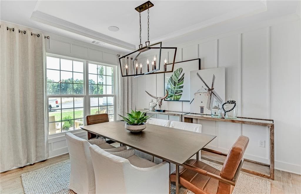 5 bedroom, 4 bathroom, 2,869 sq ft single family residence for sale at 386 Aidens Bluff, Hoschton, GA 30548 — photo 4