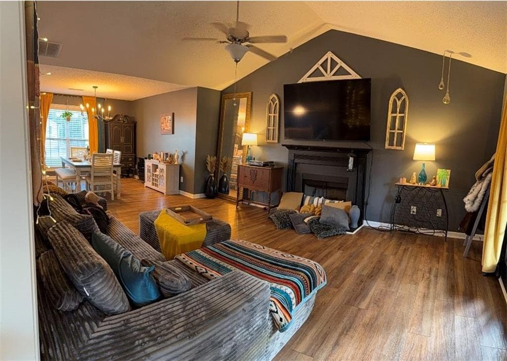 5 bedroom, 3 bathroom, 2,451 sq ft single family residence for sale at 18 J & J Drive, Lavonia, GA 30553 — photo 2