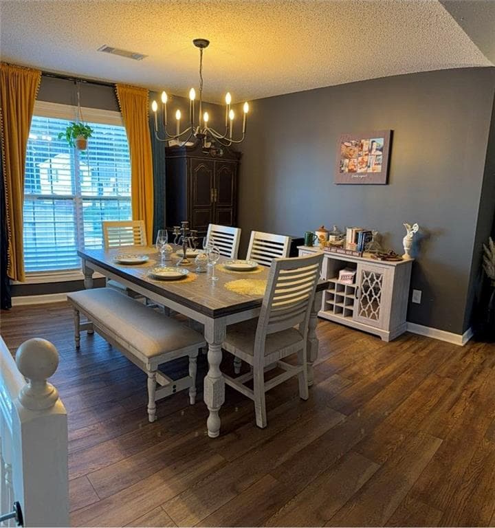 5 bedroom, 3 bathroom, 2,451 sq ft single family residence for sale at 18 J & J Drive, Lavonia, GA 30553 — photo 4