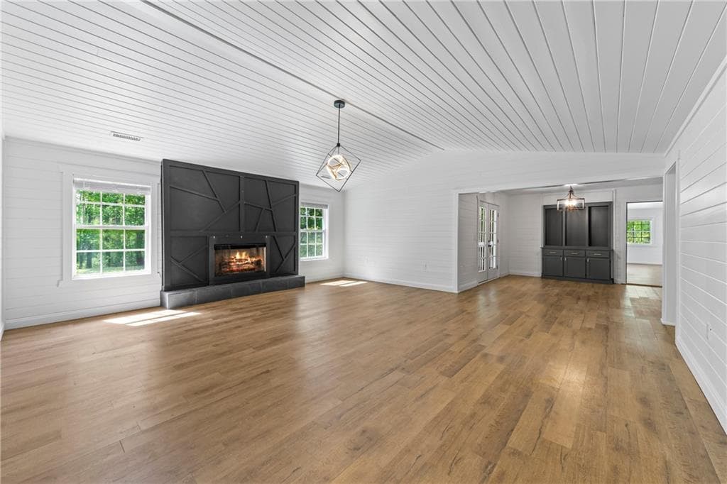 4 bedroom, 2 bathroom, 2,452 sq ft single family residence for sale at 435 Dogwood Way, Blue Ridge, GA 30513 — photo 10