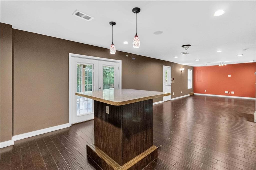 1 bedroom, 1 bathroom, 1,400 sq ft duplex for rent at 5541 Big Boat Drive, Atlanta, GA 30331 for $1,600 a month — photo 8