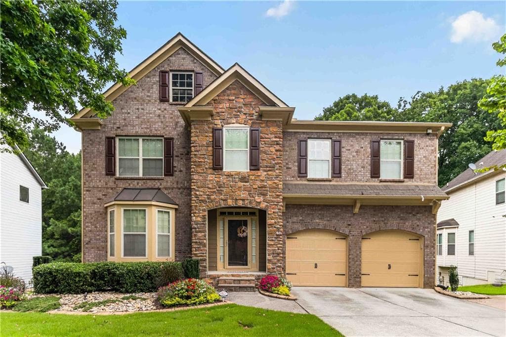1 bedroom, 1 bathroom, 1,400 sq ft duplex for rent at 5541 Big Boat Drive, Atlanta, GA 30331 for $1,600 a month — photo 1 of 19