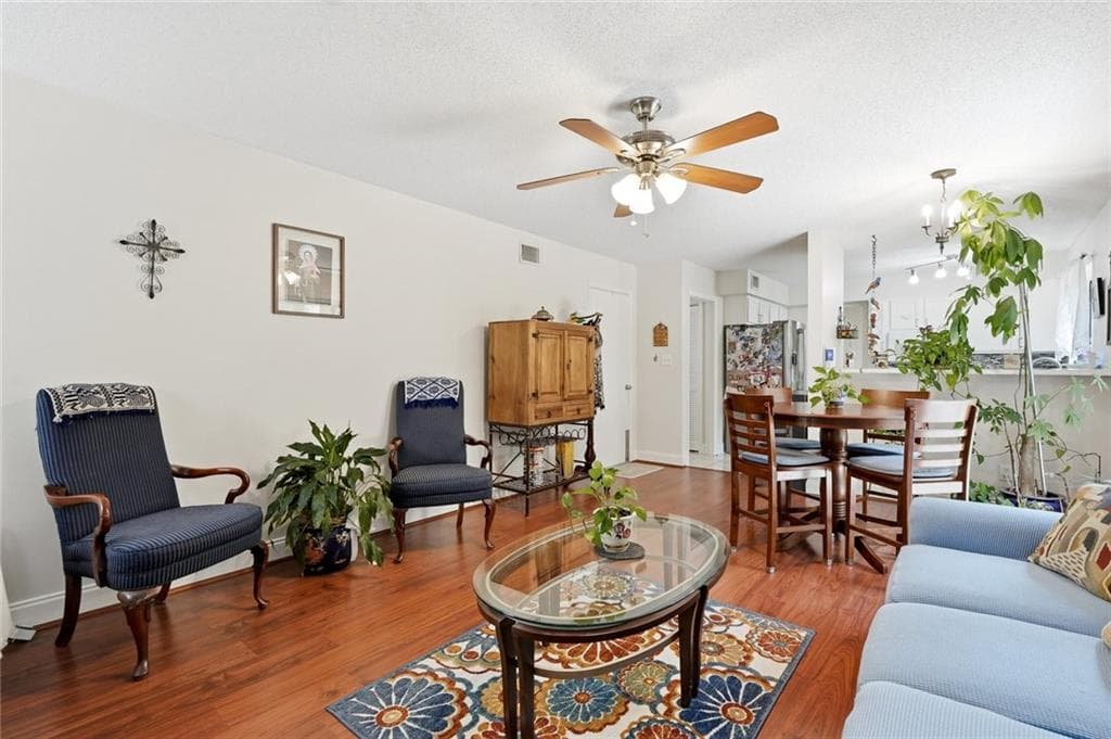 3 bedroom, 3 bathroom, 1,860 sq ft single family residence under contract at 1163 Oak Arbour Avenue, Lawrenceville, GA 30044 — photo 10