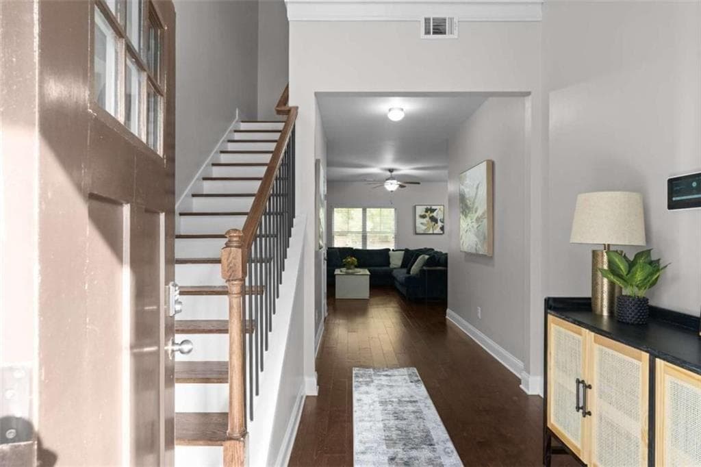 4 bedroom, 3 bathroom, 2,102 sq ft single family residence for sale at 4142 Woodland Park Drive, Atlanta, GA 30331 — photo 2