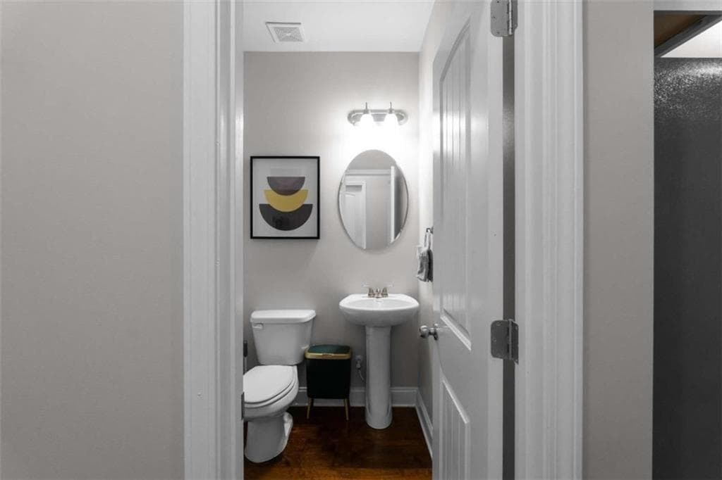 4 bedroom, 3 bathroom, 2,102 sq ft single family residence for sale at 4142 Woodland Park Drive, Atlanta, GA 30331 — photo 9