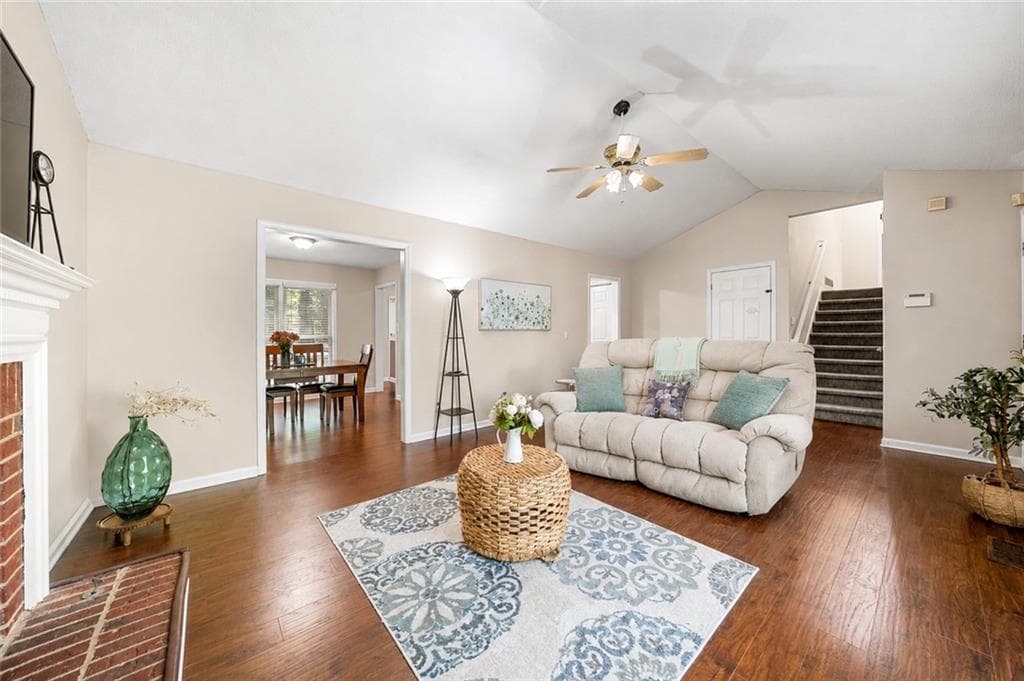 3 bedroom, 3 bathroom, 2,124 sq ft single family residence under contract at 3513 Robin Lane, Acworth, GA 30101 — photo 3