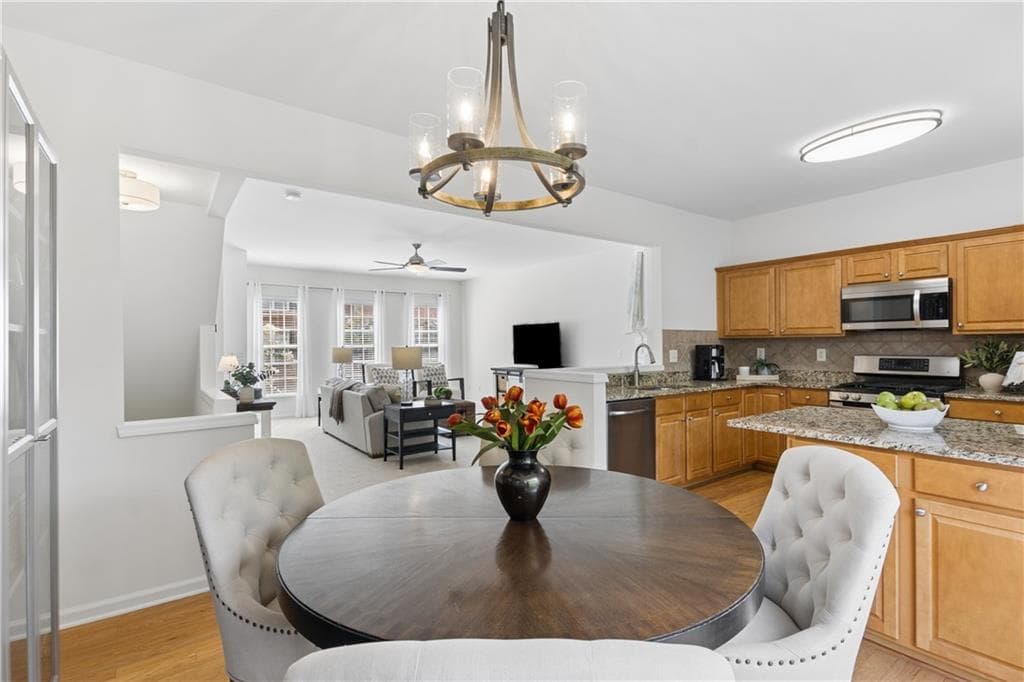 3 bedroom, 4 bathroom, 1,900 sq ft townhouse under contract at 3019 Glendower Way, Roswell, GA 30075 — photo 5