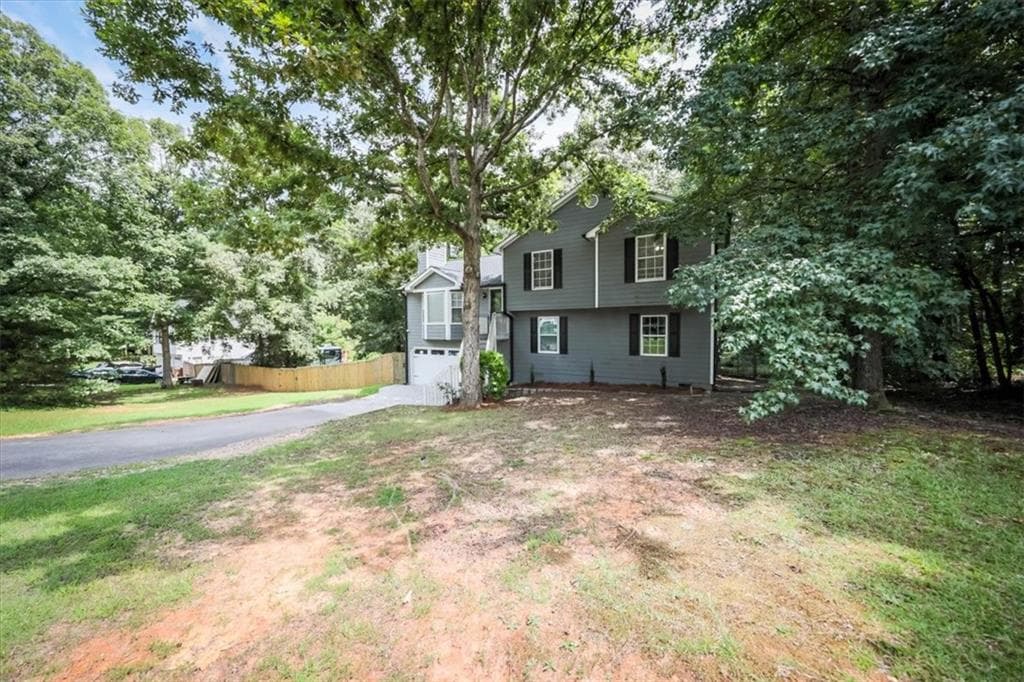 6 bedroom, 3 bathroom, 1,705 sq ft single family residence for sale at 133 Amberwood Lane, Euharlee, GA 30145 — photo 3