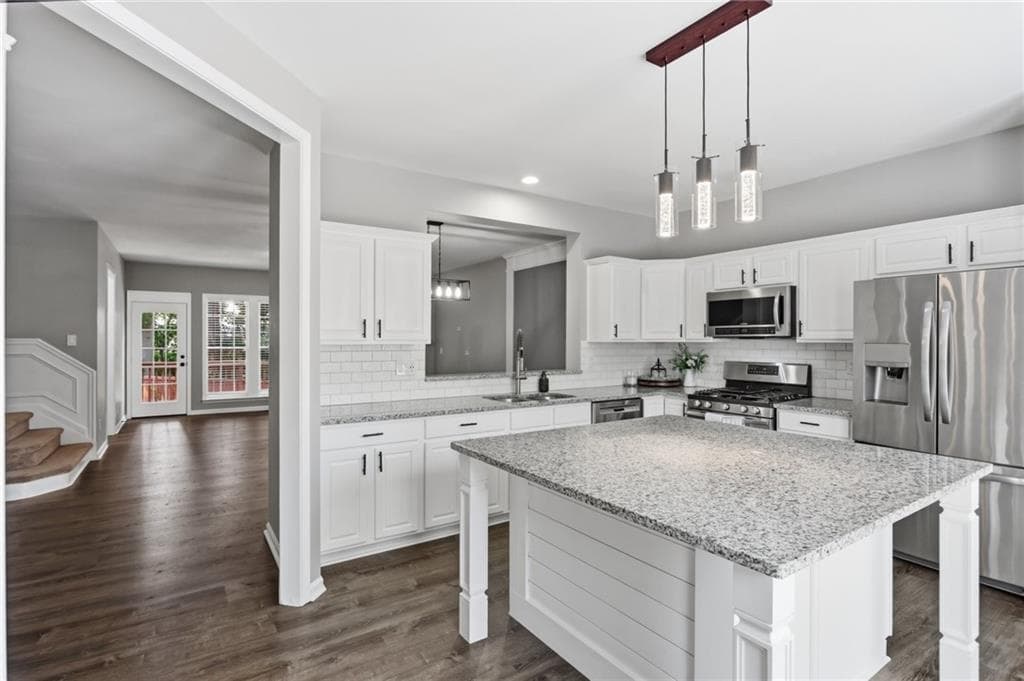 4 bedroom, 4 bathroom, 2,208 sq ft townhouse under contract at 2475 Bridlewood Drive, Atlanta, GA 30339 — photo 6