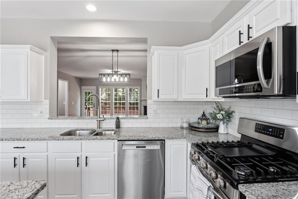 4 bedroom, 4 bathroom, 2,208 sq ft townhouse under contract at 2475 Bridlewood Drive, Atlanta, GA 30339 — photo 7