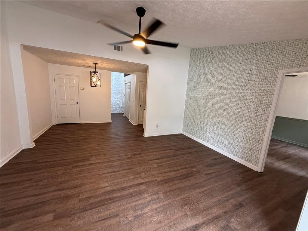 3 bedroom, 2 bathroom, 1,490 sq ft condominium for rent at 224 Goshen Lane, Woodstock, GA 30188 for $2,000 a month — photo 4