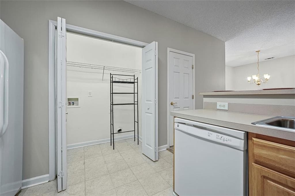 3 bedroom, 3 bathroom, 1,784 sq ft townhouse for sale at 124 CAMRY Lane, Grayson, GA 30017 — photo 8