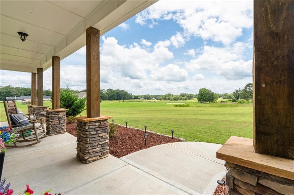 4 bedroom, 4 bathroom, 3,102 sq ft single family residence for sale at 1303 Sandhill Hickory Level Road, Carrollton, GA 30116 — photo 5