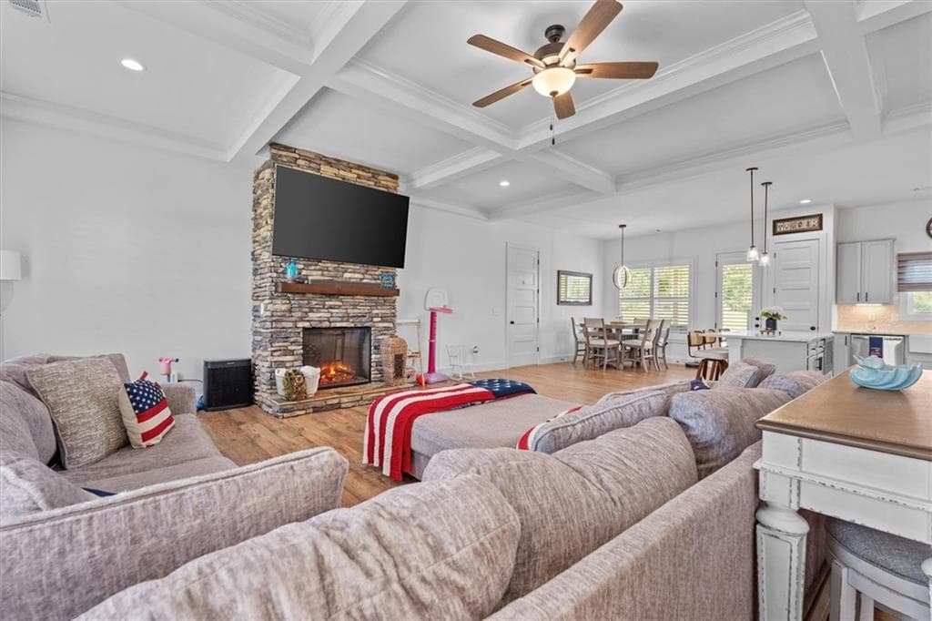 4 bedroom, 4 bathroom, 3,102 sq ft single family residence for sale at 1303 Sandhill Hickory Level Road, Carrollton, GA 30116 — photo 8