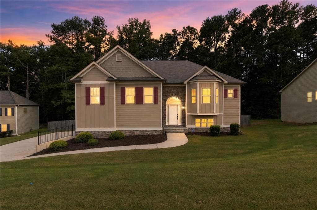 3 bedroom, 2 bathroom, 1,672 sq ft single family residence for sale at 199 Bridgemill Drive, Douglasville, GA 30134