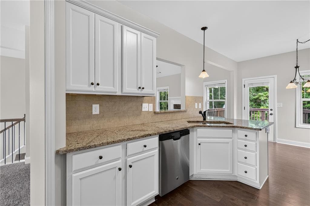 3 bedroom, 2 bathroom, 1,672 sq ft single family residence for sale at 199 Bridgemill Drive, Douglasville, GA 30134 — photo 8