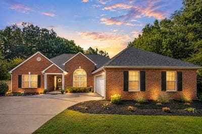 3 bedroom, 2 bathroom, 1,908 sq ft single family residence under contract at 501 Ansley Forest Drive, Monroe, GA 30655 — photo 2