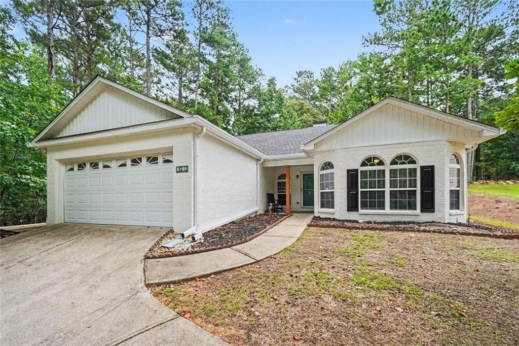 3 bedroom, 2 bathroom, 2,021 sq ft single family residence for sale at 3280 Greenhill Drive, Villa Rica, GA 30180 — photo 3