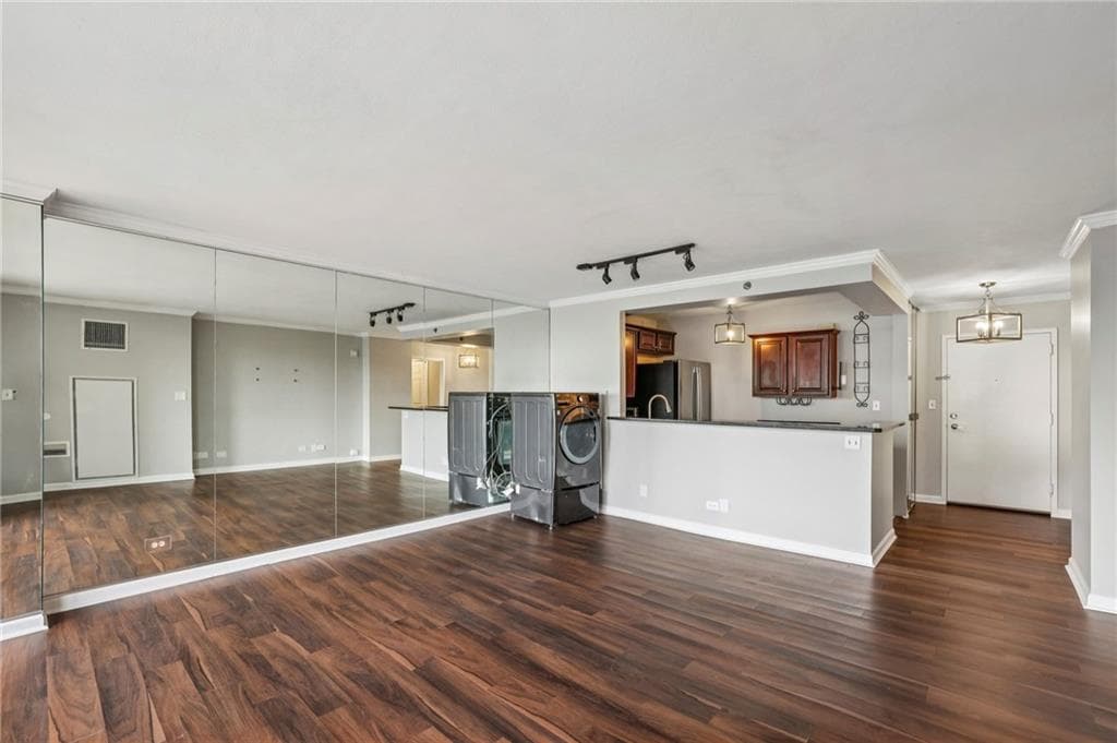 2 bedroom, 1 bathroom, 992 sq ft condominium for sale at 620 Peachtree Street 706, Atlanta, GA 30308 — photo 10