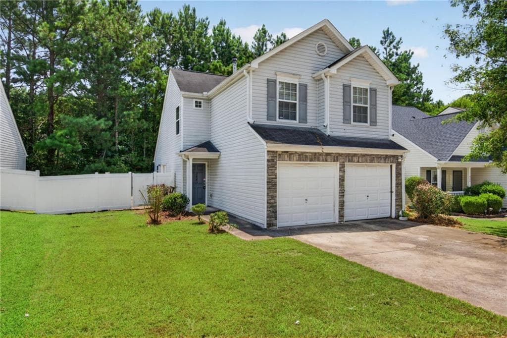 3 bedroom, 3 bathroom, 2,128 sq ft single family residence for sale at 3480 Carriage Chase Road, Atlanta, GA 30349 — photo 2