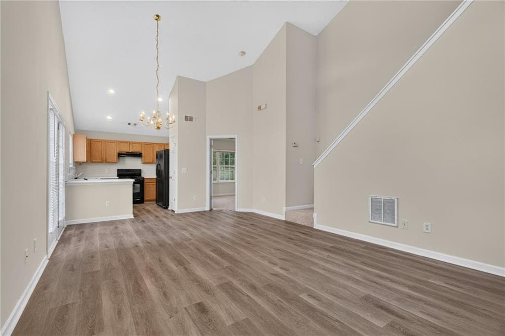 3 bedroom, 3 bathroom, 2,128 sq ft single family residence for sale at 3480 Carriage Chase Road, Atlanta, GA 30349 — photo 8