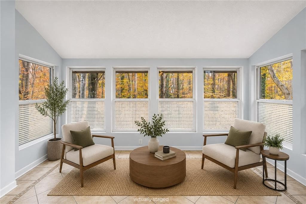 2 bedroom, 1 bathroom, 1,051 sq ft condominium for sale at 5143 Roswell Road 8, Sandy Springs, GA 30342 — photo 10
