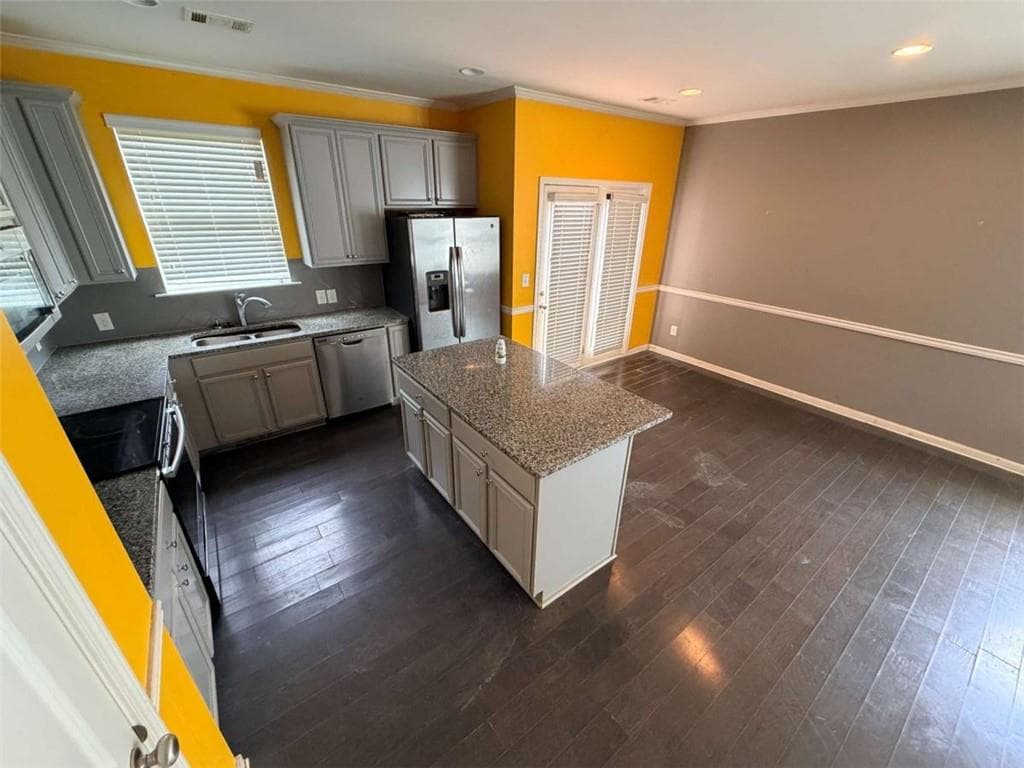 3 bedroom, 3 bathroom, 1,484 sq ft townhouse for sale at 2352 Rolling Trail, Lithonia, GA 30058 — photo 4