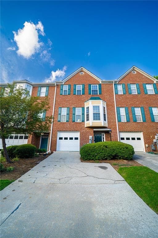 4 bedroom, 4 bathroom, 1,714 sq ft townhouse for sale at 2077 Pinnacle Pointe Drive, Norcross, GA 30071 — photo 2