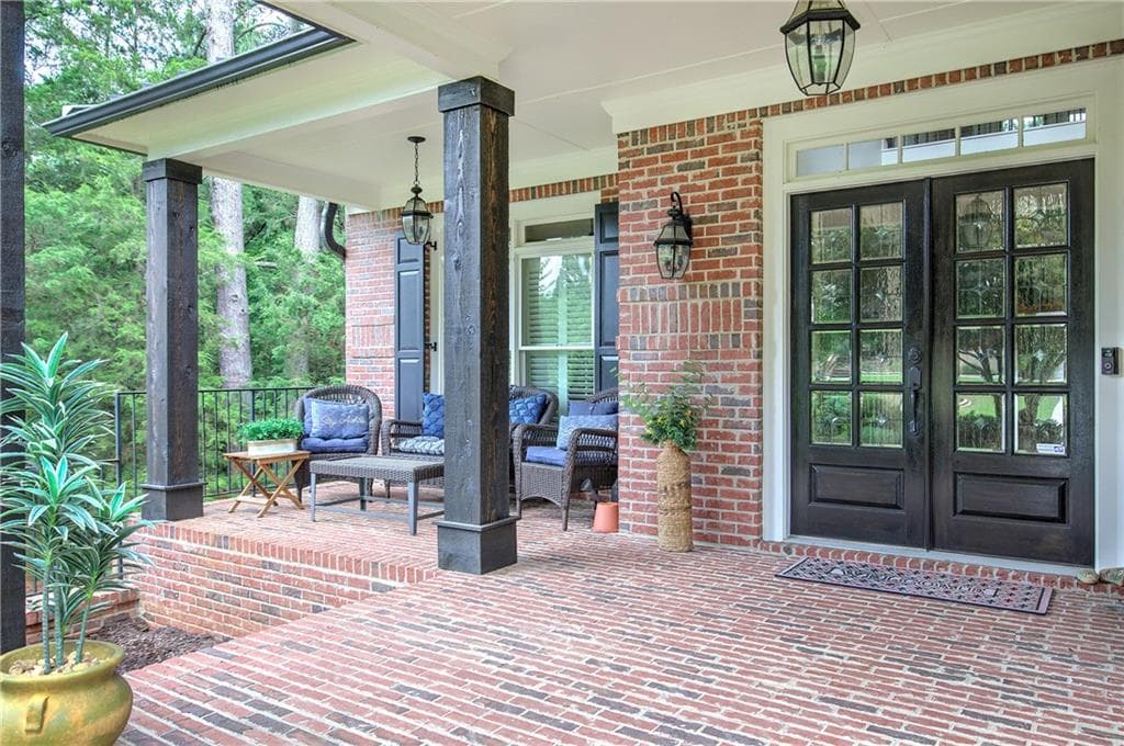 6 bedroom, 6 bathroom, 4,756 sq ft single family residence under contract at 4405 Sterling Pointe Drive, Kennesaw, GA 30152 — photo 4